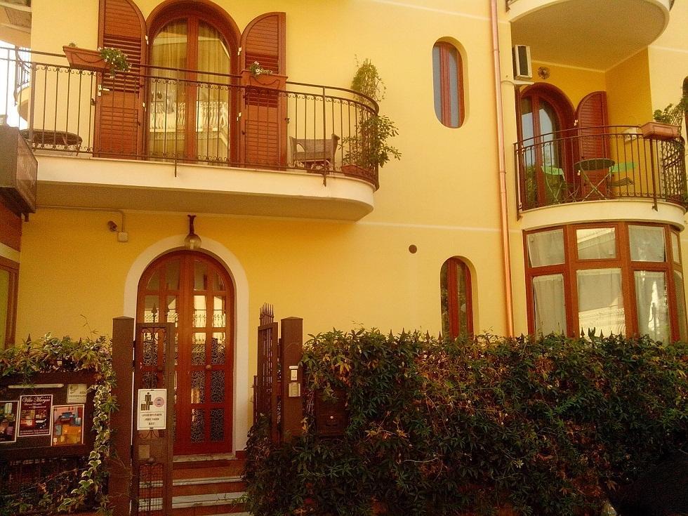 Villa Marysa Studio Apartment Giardini Naxos Ngoại thất bức ảnh