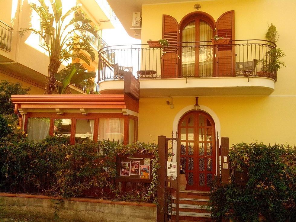 Villa Marysa Studio Apartment Giardini Naxos Ngoại thất bức ảnh