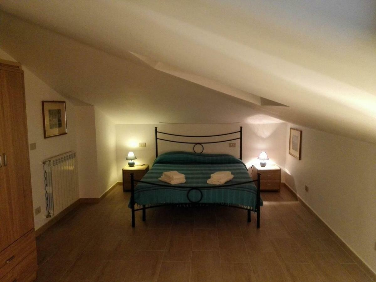 Villa Marysa Studio Apartment Giardini Naxos Ngoại thất bức ảnh