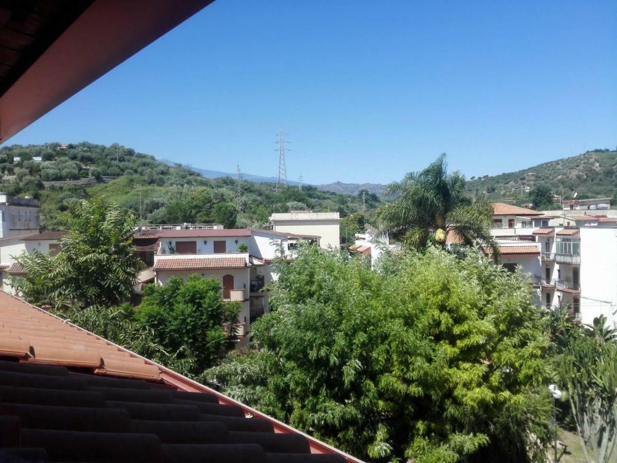 Villa Marysa Studio Apartment Giardini Naxos Ngoại thất bức ảnh