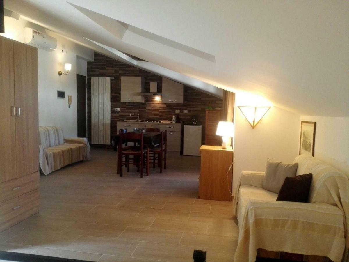 Villa Marysa Studio Apartment Giardini Naxos Ngoại thất bức ảnh